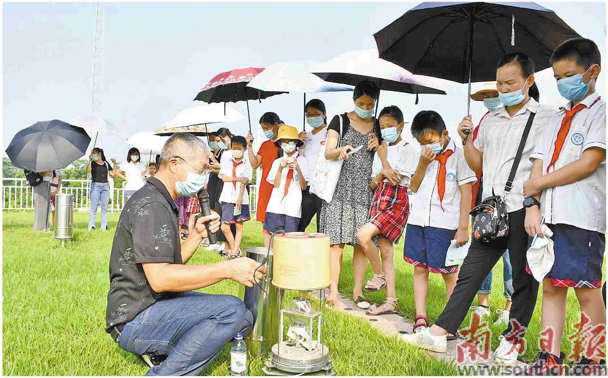 广西田阳“壮山农鲜”亮相珠海拱北口岸商圈大屏